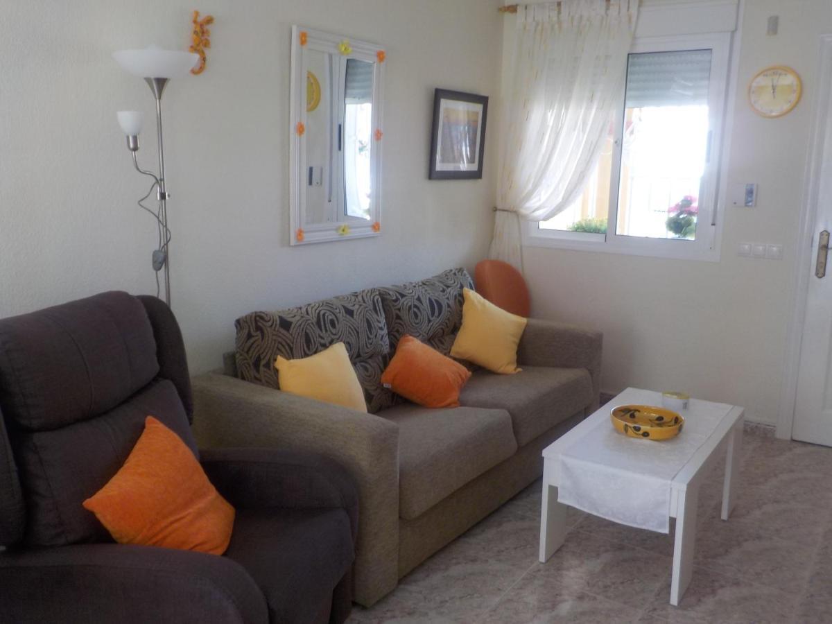 Casa La Zenia Elite Townhouse With Shared Pool And 10 Minutes Walk To Beach Villa Orihuela Exterior foto