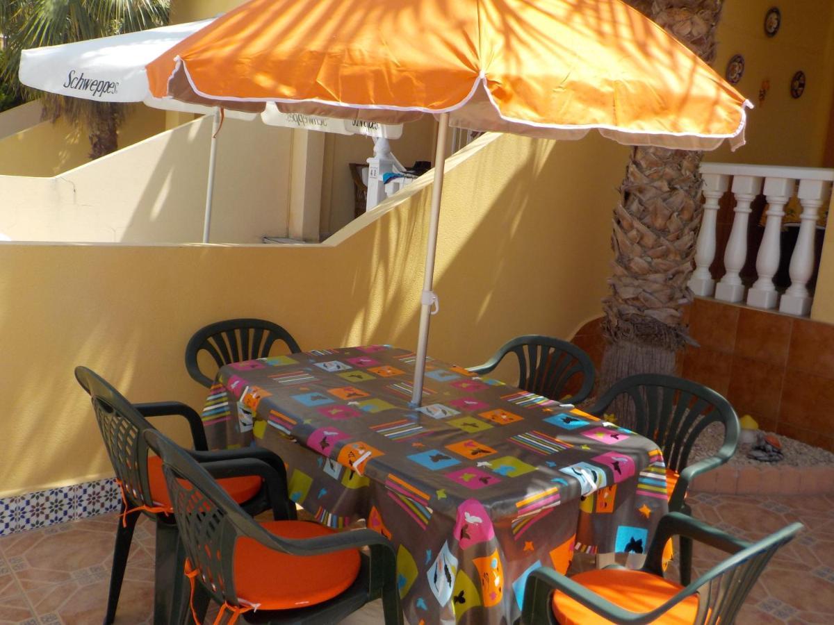Casa La Zenia Elite Townhouse With Shared Pool And 10 Minutes Walk To Beach Villa Orihuela Exterior foto